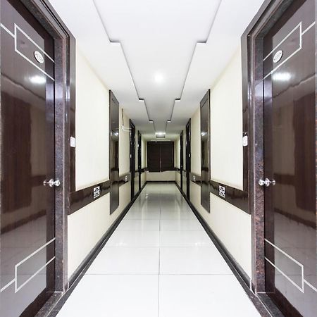Capital O Swan Paradise Indore Buitenkant foto