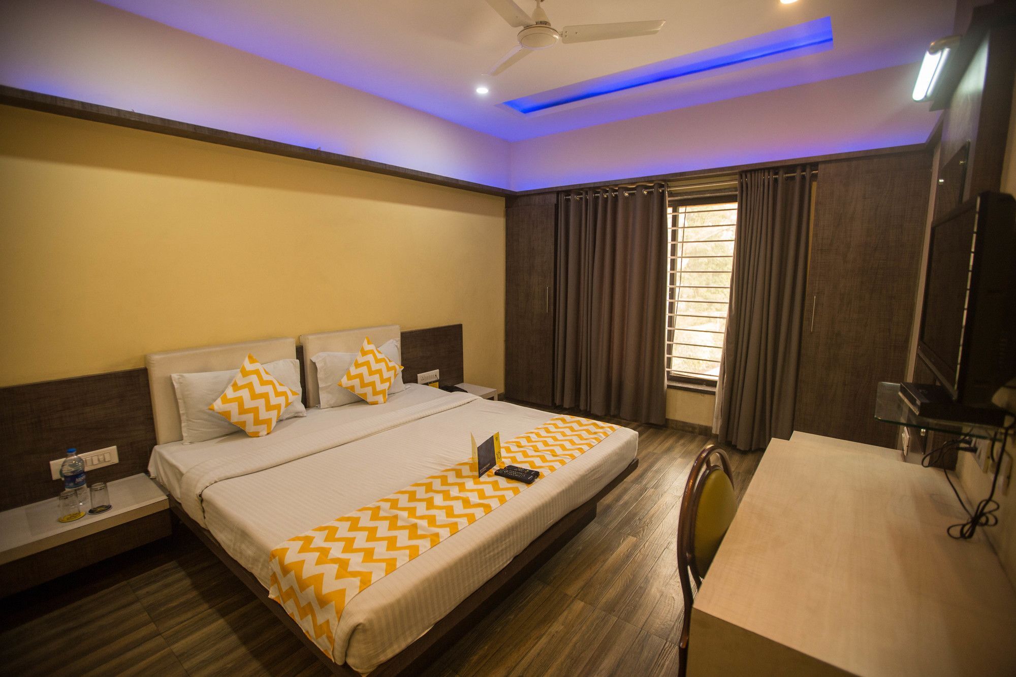 Capital O Swan Paradise Indore Buitenkant foto